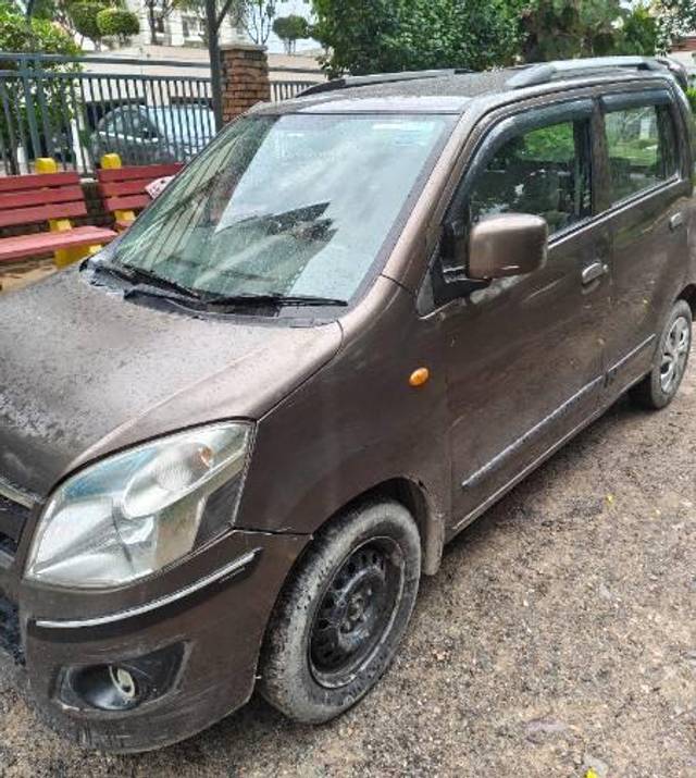 https://images10.gaadi.com/usedcar_image/4626165/original/processed_f5d6fd98-3c44-4242-9af4-1c4c1b35577b.jpg?imwidth=6400