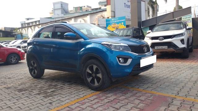 https://images10.gaadi.com/usedcar_image/4626175/original/processed_d192d3d0-70aa-4373-8525-a8aec06290ef.jpg?imwidth=6402