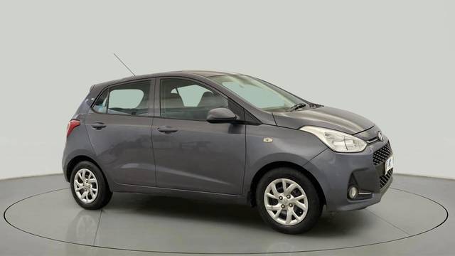 https://images10.gaadi.com/usedcar_image/4626186/original/9666c9e738489cde9e5485f2fceb9b49.jpg?imwidth=6400