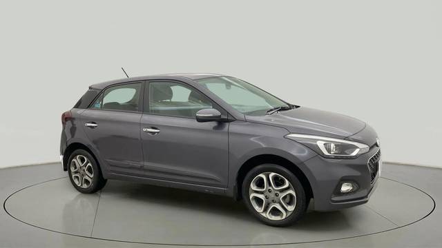 https://images10.gaadi.com/usedcar_image/4626198/original/cdec1795b8cabf67c1bf312f05170392.jpg?imwidth=6400