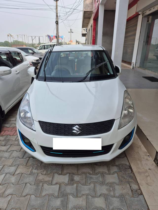 https://images10.gaadi.com/usedcar_image/4626215/original/processed_de67c00c-126d-4a8d-a39b-446f56d8e013.jpg?imwidth=6400