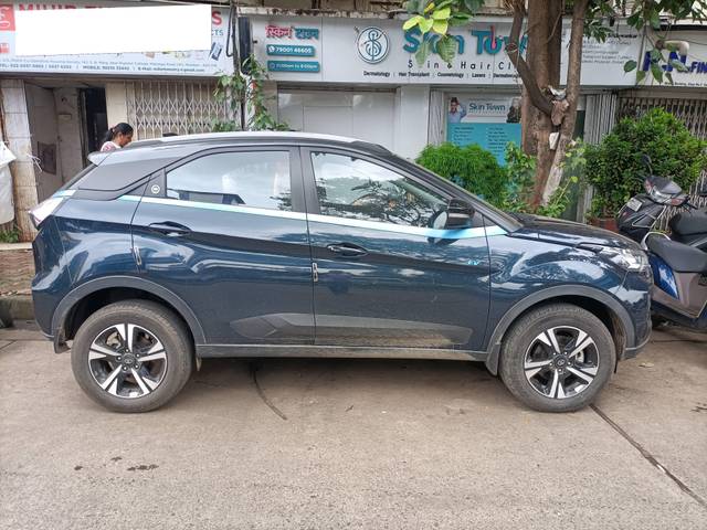 https://images10.gaadi.com/usedcar_image/4626229/original/processed_5c118160f0266baa6757f1bf50f73d5d.jpg?imwidth=6401