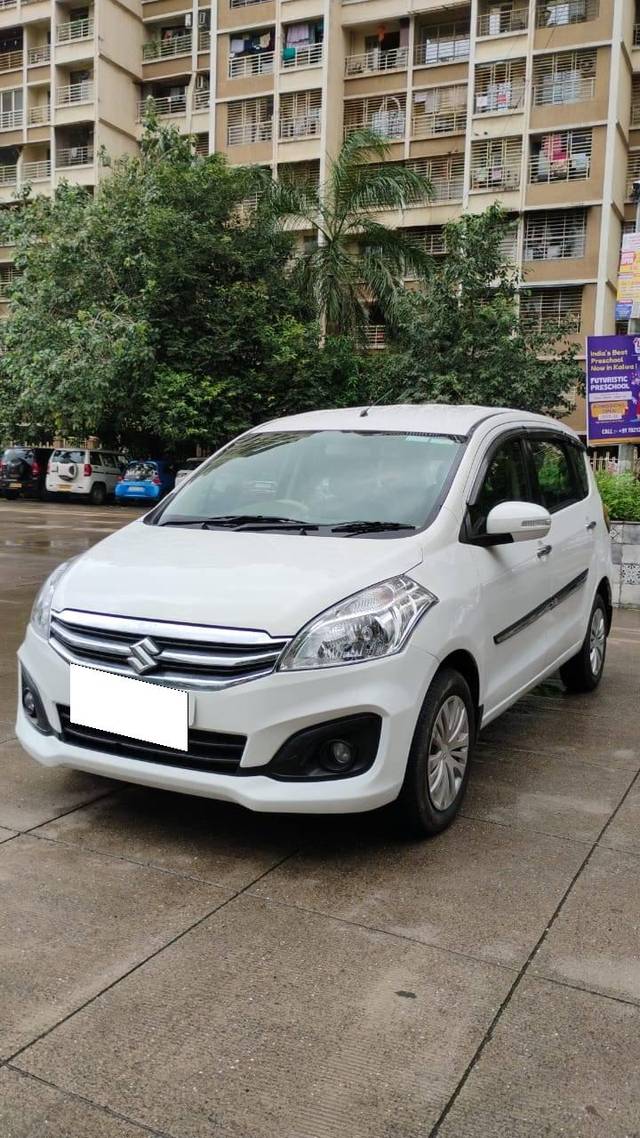 https://images10.gaadi.com/usedcar_image/4626237/original/processed_5e20e2320c6aed9510dacb60e3076058.jpg?imwidth=6402