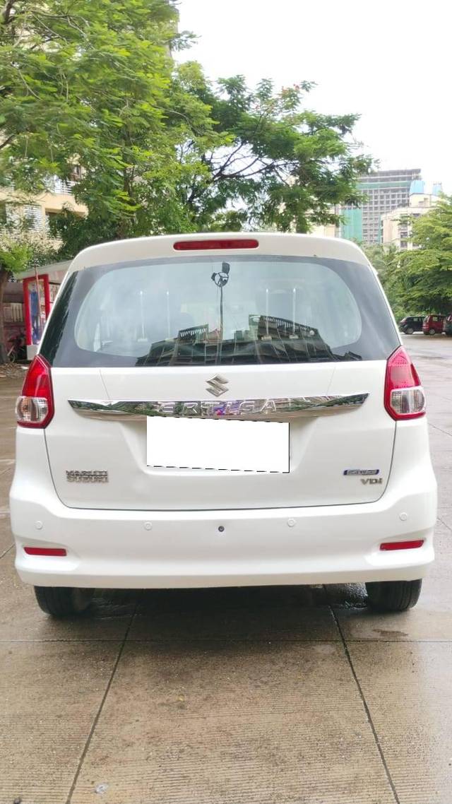 https://images10.gaadi.com/usedcar_image/4626237/original/processed_6e65a2eff585b230ebf2f857ba751641.jpg?imwidth=6401
