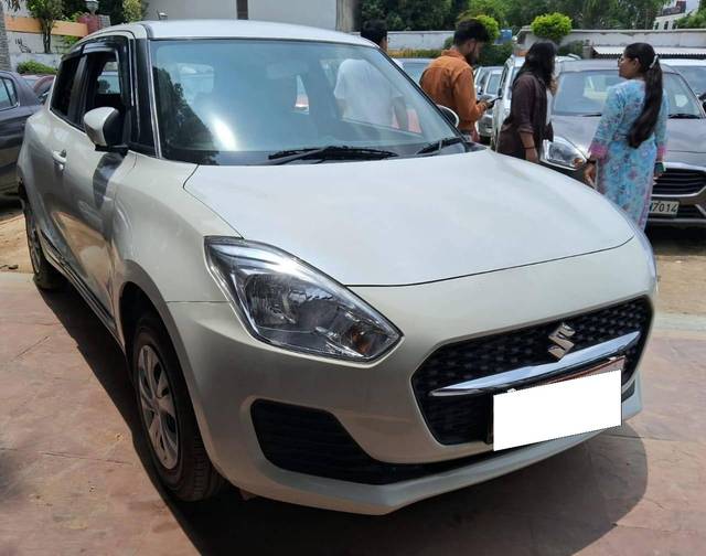 https://images10.gaadi.com/usedcar_image/4626239/original/processed_bd0f75e4e5dda8c9bec46bd32503680c.jpg?imwidth=6400