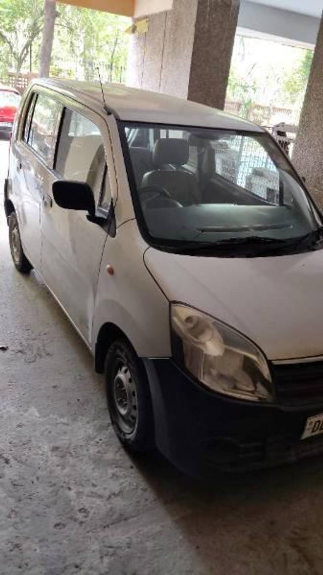 https://images10.gaadi.com/usedcar_image/4626245/original/processed_d71be85f-4c79-48cd-a600-6887c9a8a276.jpg?imwidth=6400