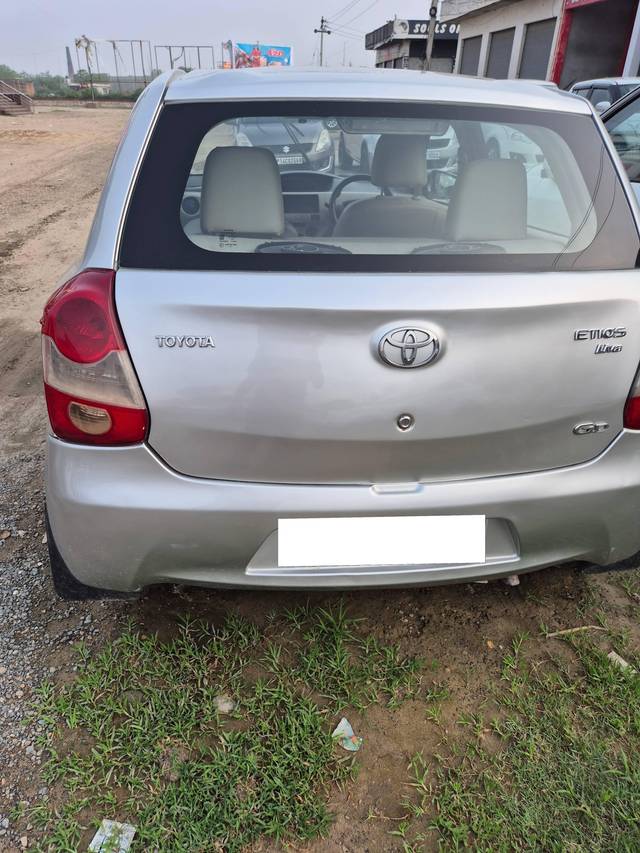 https://images10.gaadi.com/usedcar_image/4626248/original/processed_4162ffe3-5cf4-4568-a7ba-47457f0fe99d.jpg?imwidth=6401