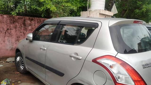 https://images10.gaadi.com/usedcar_image/4626304/original/processed_725a3363-6bd3-440a-b7f6-6ba9de55049b.jpg?imwidth=6401