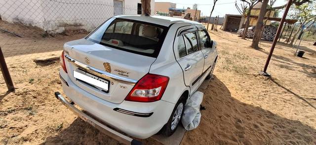 https://images10.gaadi.com/usedcar_image/4626334/original/processed_b8050363-d4b3-441f-84aa-80644163ee75.jpg?imwidth=6402