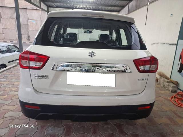 https://images10.gaadi.com/usedcar_image/4626374/original/processed_fbf7029eb3f8d7f3ea71db2f3a148247.jpg?imwidth=6401