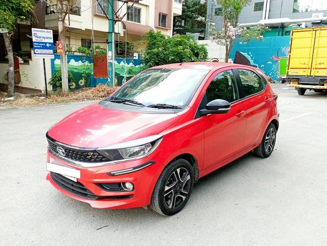 https://images10.gaadi.com/usedcar_image/4626383/original/processed_d6f63b055ddb1e507a68aaed08e5433b.jpg?imwidth=6401