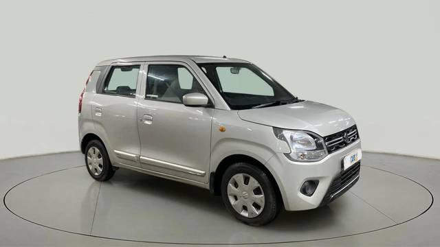 https://images10.gaadi.com/usedcar_image/4626391/original/2944f86b943984e270fc2a86796884e8.jpg?imwidth=6400