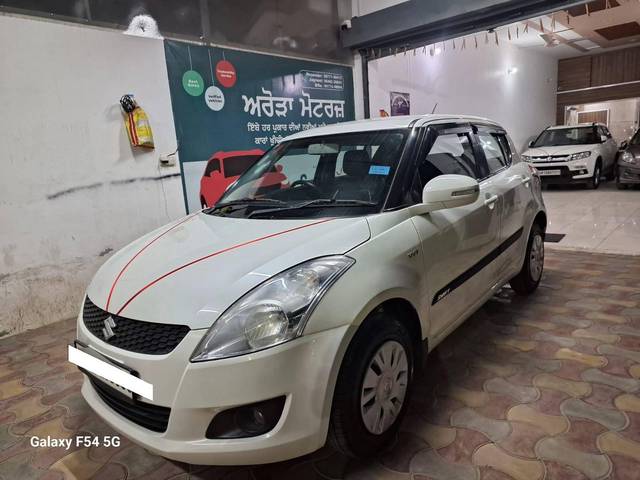 https://images10.gaadi.com/usedcar_image/4626443/original/processed_e4bc2d87bf19d070db11d9167d919f9c.jpg?imwidth=6402