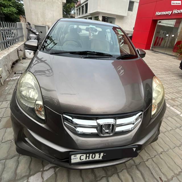 https://images10.gaadi.com/usedcar_image/4626448/original/848f54b402b6671dd22e1ed0486a1155.jpg?imwidth=6400