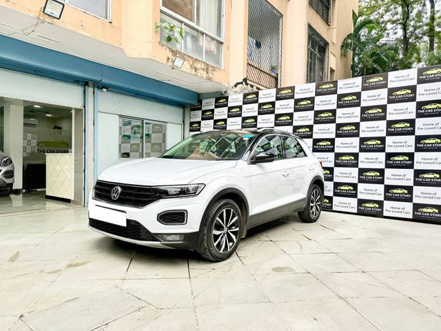 https://images10.gaadi.com/usedcar_image/4626453/original/processed_ec640c52f881816d30531dcd6626d93d.jpg?imwidth=6402