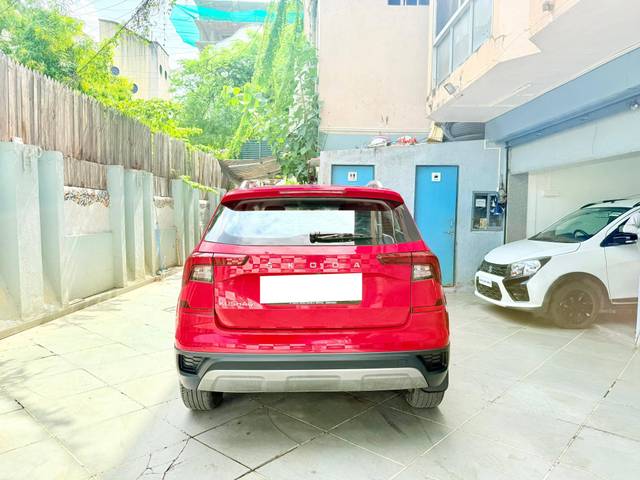 https://images10.gaadi.com/usedcar_image/4626456/original/processed_4ed8f49ff68070f0d938d740ee96c9d2.jpg?imwidth=6401