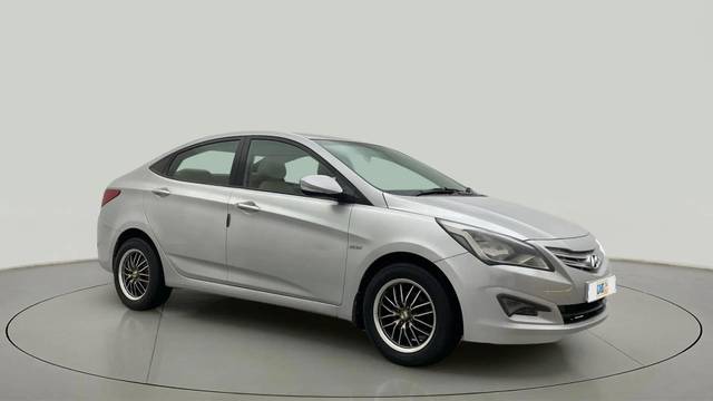 https://images10.gaadi.com/usedcar_image/4626463/original/b81e0bc0b8cb05f13d4bbbe5ce4163b7.jpg?imwidth=6400