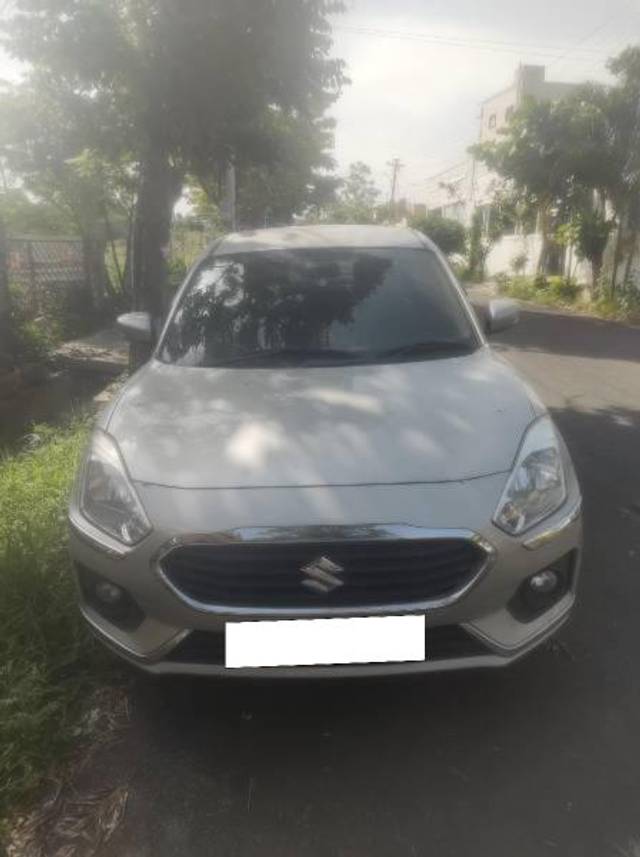 https://images10.gaadi.com/usedcar_image/4626471/original/processed_ff7d54b1-cf6c-4da1-9c26-f1ef04ec9468.jpg?imwidth=6402