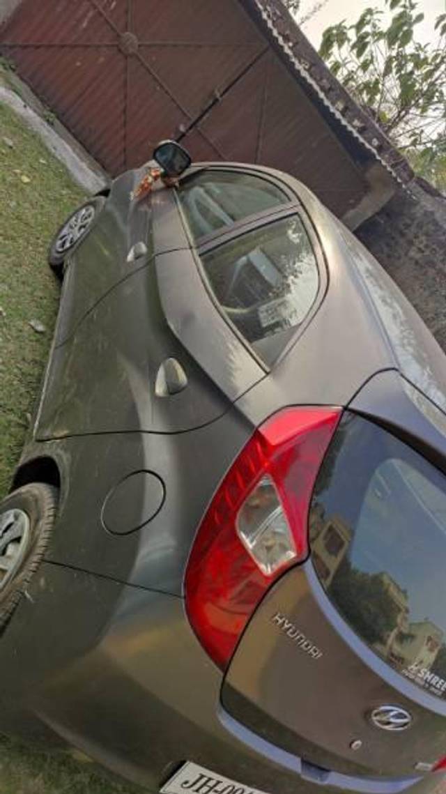 https://images10.gaadi.com/usedcar_image/4626488/original/processed_45e7adf9-be80-4bca-903f-b8619cf006ba.jpeg?imwidth=6402