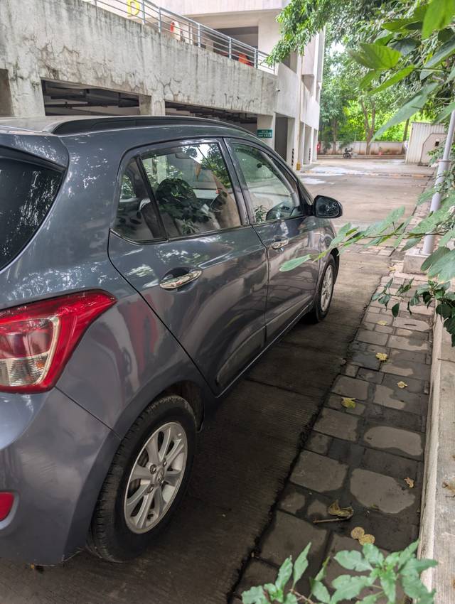 https://images10.gaadi.com/usedcar_image/4626500/original/aee75563-3b62-4623-9385-903048541dc4.jpg?imwidth=6402