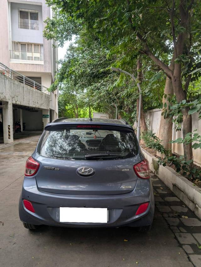 https://images10.gaadi.com/usedcar_image/4626500/original/processed_00140867-832a-45ac-afae-73c5bc3dbd17.jpg?imwidth=6400