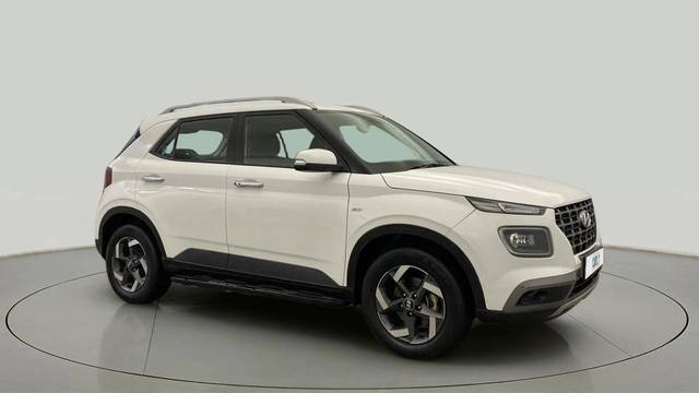 https://images10.gaadi.com/usedcar_image/4626536/original/11172b93b64daeed8215aade8d2f2025.jpg?imwidth=6400