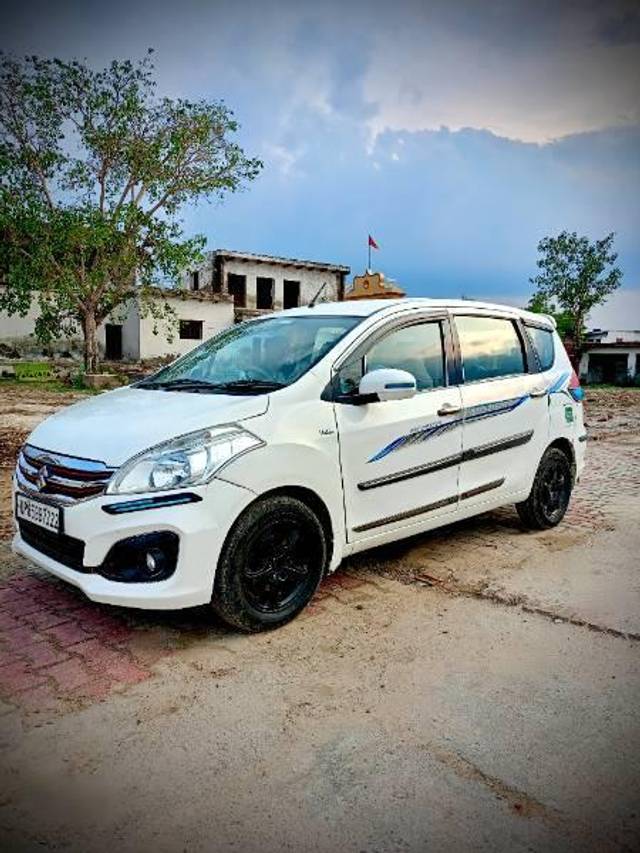 https://images10.gaadi.com/usedcar_image/4626573/original/processed_06ac1d48-da68-475f-88bd-8f3e3bc9151f.jpg?imwidth=6402