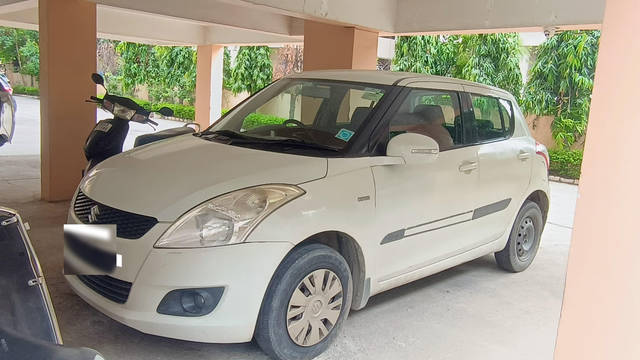 https://images10.gaadi.com/usedcar_image/4626616/original/f3f89c1a-1977-409e-8e49-0ca507c259b5.png?imwidth=6401