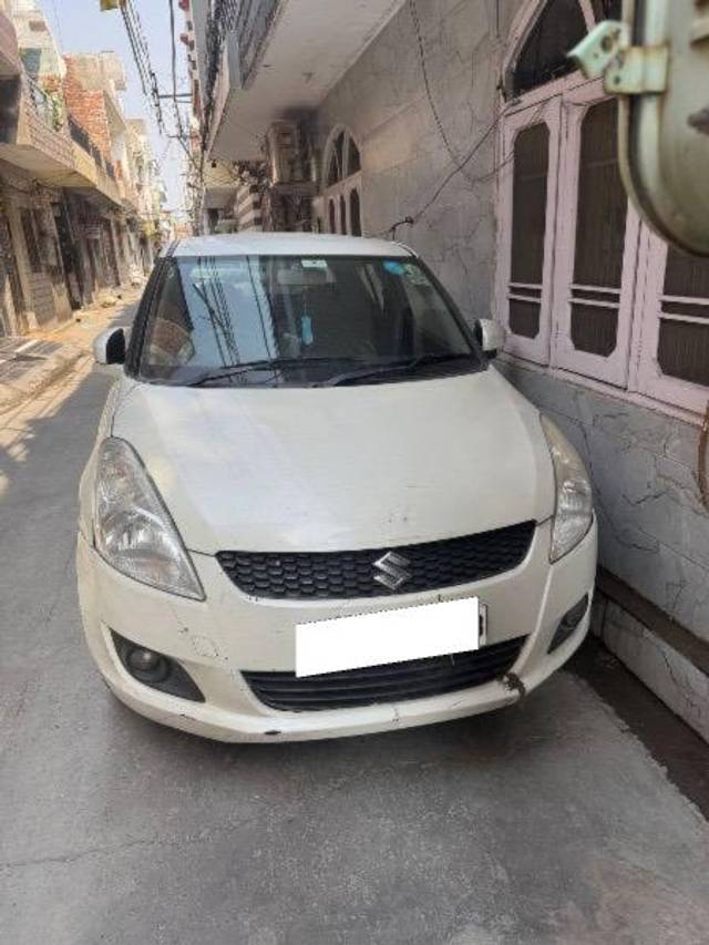 https://images10.gaadi.com/usedcar_image/4626642/original/processed_329c152d-7771-4a1f-9aa8-199c84363a4d.jpeg?imwidth=6400