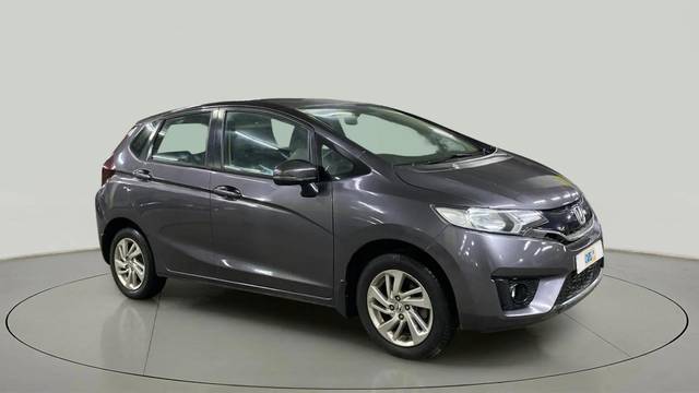 https://images10.gaadi.com/usedcar_image/4626646/original/b546a73bafbd876cb296616a59105dc9.jpg?imwidth=6400