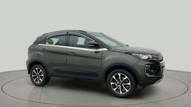 https://images10.gaadi.com/usedcar_image/4626672/original/f13618c79970cd040510fd63968aa19c.jpg?imwidth=6400