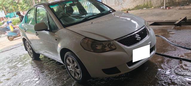 https://images10.gaadi.com/usedcar_image/4626726/original/processed_e9de521c-33c5-42ea-8165-ddaf7c48b138.jpg?imwidth=6400
