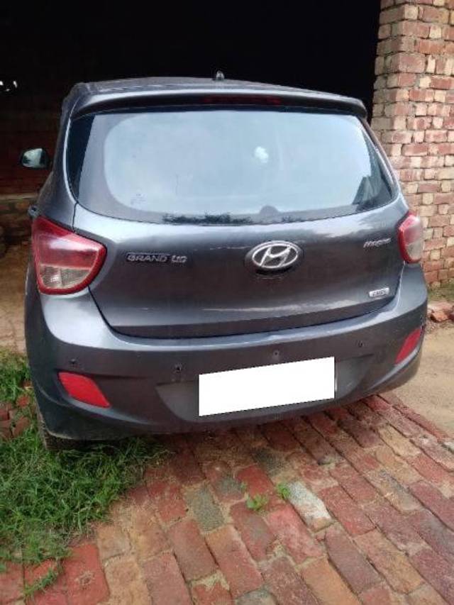 https://images10.gaadi.com/usedcar_image/4626733/original/processed_e609a4c7-e4ee-4371-96ca-9f76ad274374.jpg?imwidth=6400