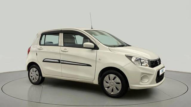 https://images10.gaadi.com/usedcar_image/4626775/original/efed52eea4fada2a19bff2caf5d78927.jpg?imwidth=6400
