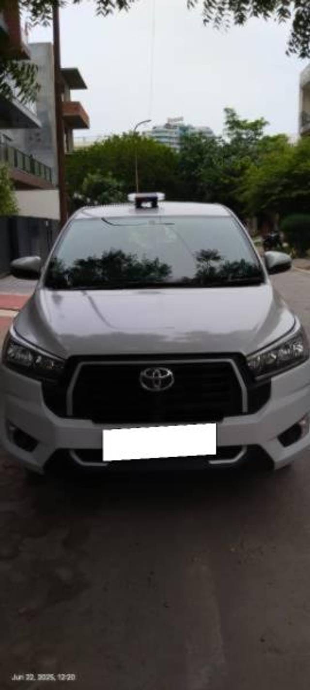 https://images10.gaadi.com/usedcar_image/4626782/original/processed_95b334d0-b5af-4c77-9787-d7cb29017691.jpg?imwidth=6400