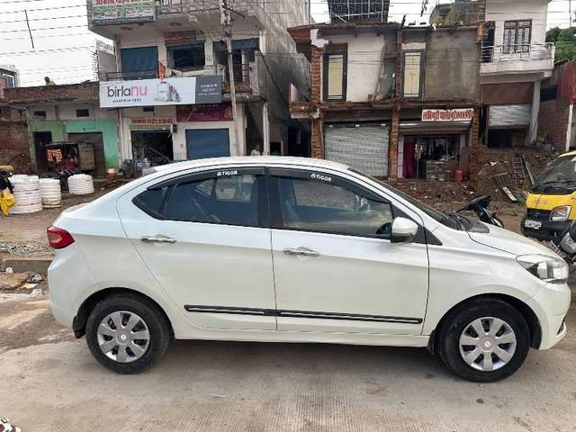 https://images10.gaadi.com/usedcar_image/4626818/original/processed_c701a9ef-b995-47ff-8ee6-97ad23ca9e54.jpeg?imwidth=6401