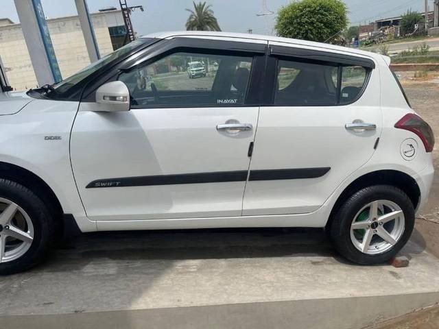 https://images10.gaadi.com/usedcar_image/4626855/original/processed_49ed2075-20a6-49cc-a2f4-358b17072a07.jpeg?imwidth=6400