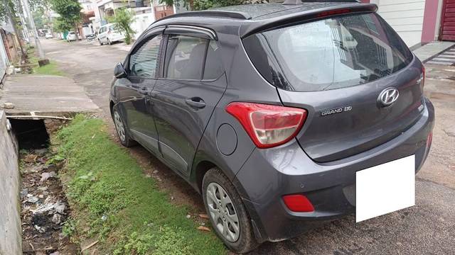 https://images10.gaadi.com/usedcar_image/4626856/original/processed_e2e94149-541d-4743-958a-2a203fe396c4.jpeg?imwidth=6402