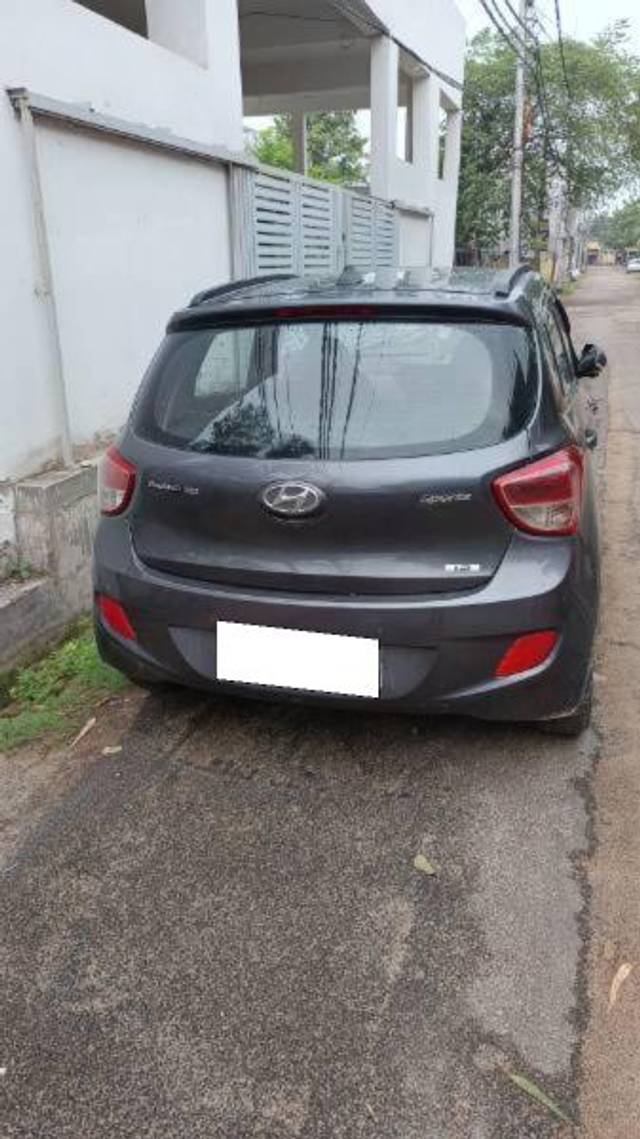 https://images10.gaadi.com/usedcar_image/4626856/original/processed_ffe6e8eb-7a78-47ac-80e6-771da1228326.jpeg?imwidth=6401