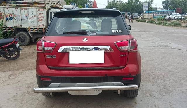 https://images10.gaadi.com/usedcar_image/4626933/original/processed_37faafe1-94b7-455f-9240-94026fdabf7e.jpg?imwidth=6401