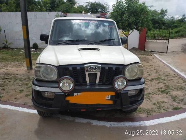https://images10.gaadi.com/usedcar_image/4626936/original/processed_cea167ea-54ba-4489-8814-41ca5c8f7162.jpg?imwidth=6400