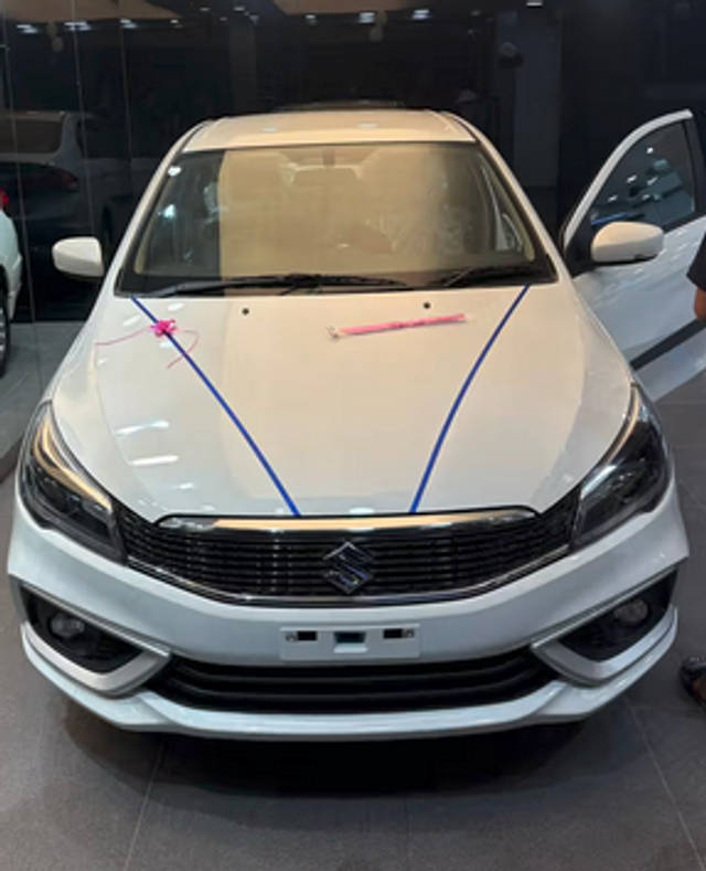 https://images10.gaadi.com/usedcar_image/4626980/original/5ee8bf4c-b4ae-44d0-a6e0-d186aede49af.png?imwidth=6400