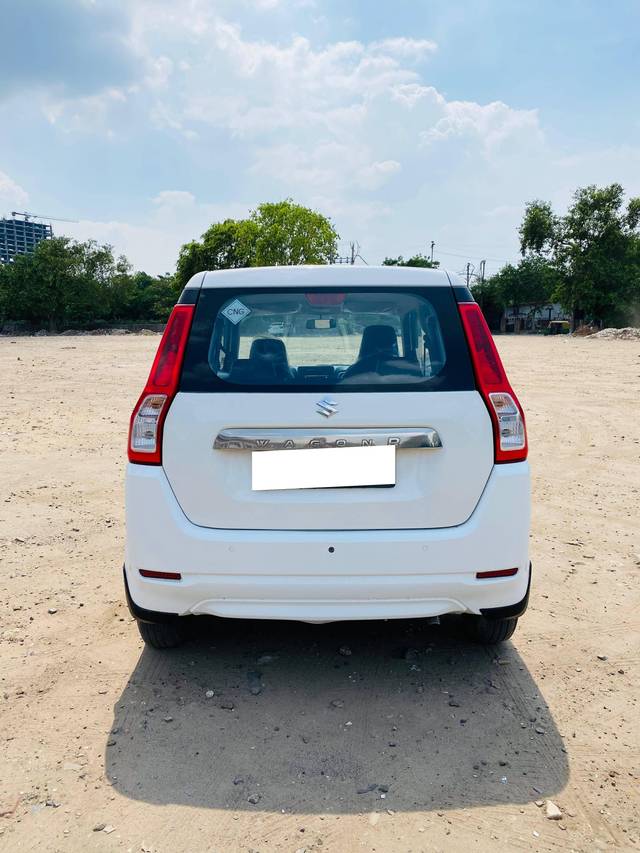 https://images10.gaadi.com/usedcar_image/4627005/original/processed_854f9dd0fee1aeae068cad1b9d6314fd.jpg?imwidth=6401