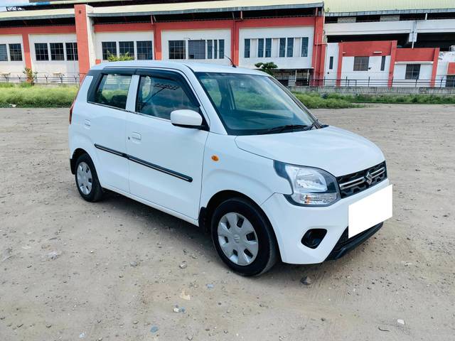 https://images10.gaadi.com/usedcar_image/4627005/original/processed_d7baf0c75863ab9591e05f02468a46c2.jpg?imwidth=6400