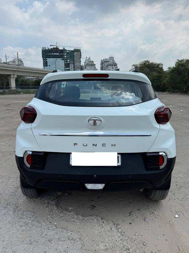 https://images10.gaadi.com/usedcar_image/4627006/original/processed_37f8f16e1cbf786f3c103a10b784ab93.jpg?imwidth=6401