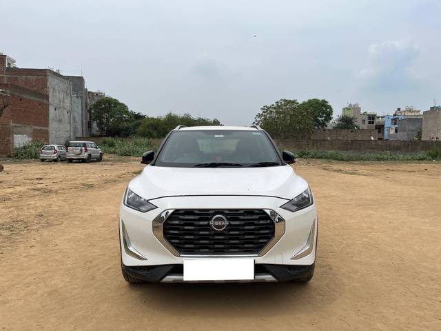 https://images10.gaadi.com/usedcar_image/4627025/original/processed_86954363-8cff-4544-8c0f-f1223e7444ae.jpeg?imwidth=6402