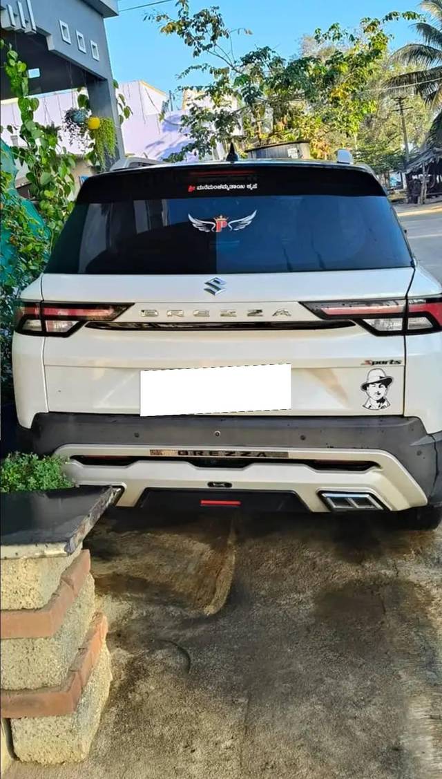 https://images10.gaadi.com/usedcar_image/4627033/original/processed_9d126533-e54a-40e5-b473-10c93c31bb12.jpg?imwidth=6402