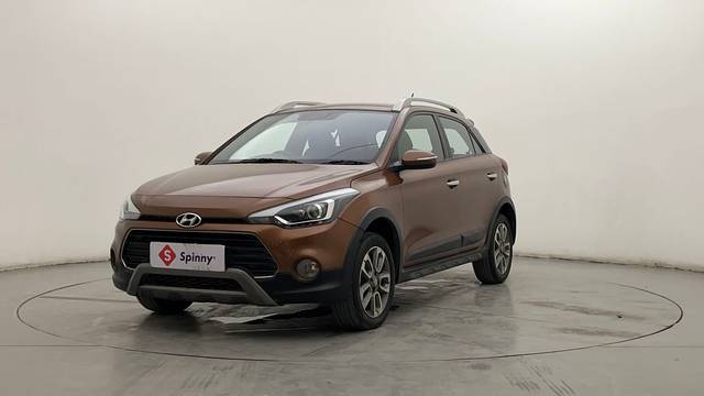 https://images10.gaadi.com/usedcar_image/4627047/original/88b75805668ff56fa48a56e63bb1601f.JPG?imwidth=6400