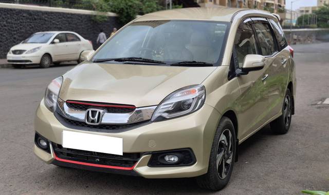 https://images10.gaadi.com/usedcar_image/4627057/original/processed_792b7df80734da28d66e5681a41fc9a7.jpg?imwidth=6400