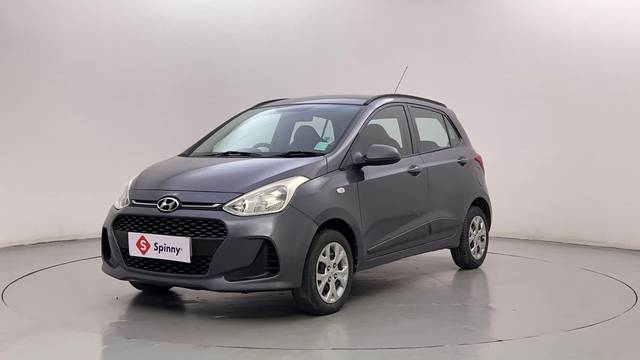https://images10.gaadi.com/usedcar_image/4627059/original/f270b99f36e547ce2eef4cc9c76f3b90.JPG?imwidth=6400